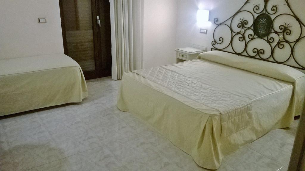 Hotel Ginevra Poggiomarino Habitación foto